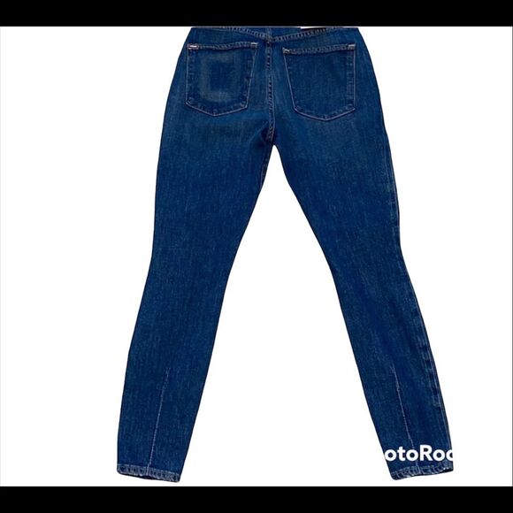 Alice and OLIVIA NWT Time Flys Jeans - Picture 5 of 11